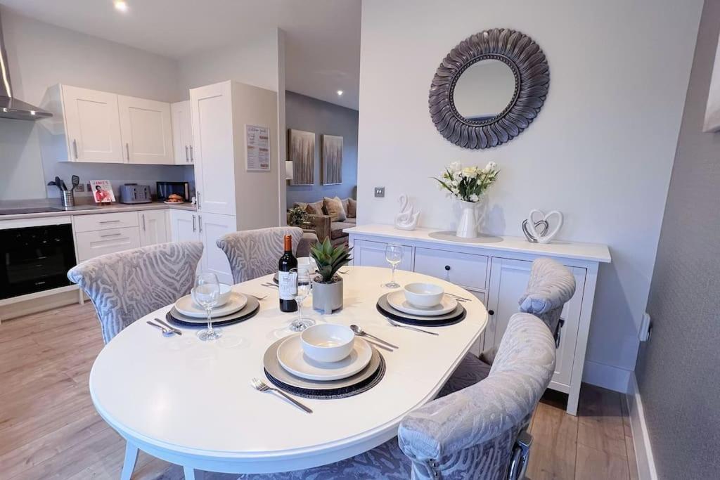 No6, Luxury Townhouse Near Bicester Village Buitenkant foto