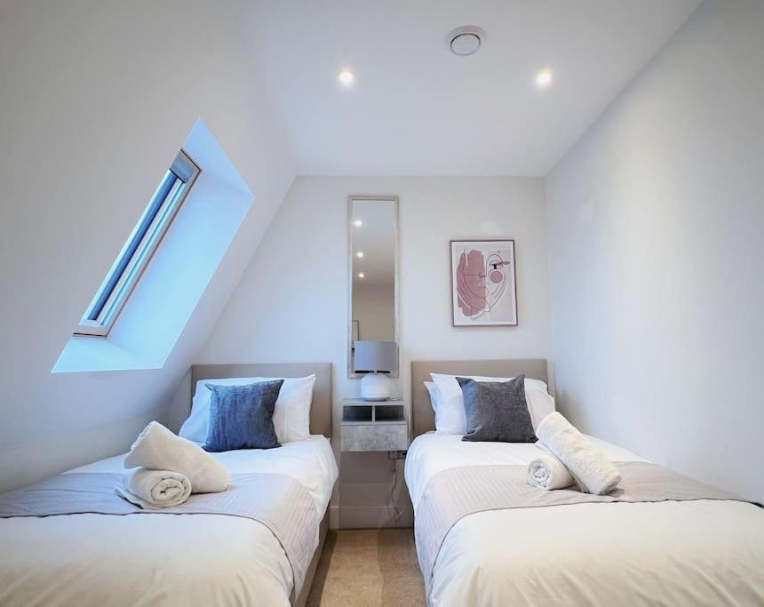 No6, Luxury Townhouse Near Bicester Village Buitenkant foto